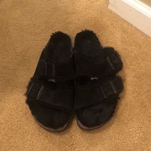 Black fuzzy Birkenstocks